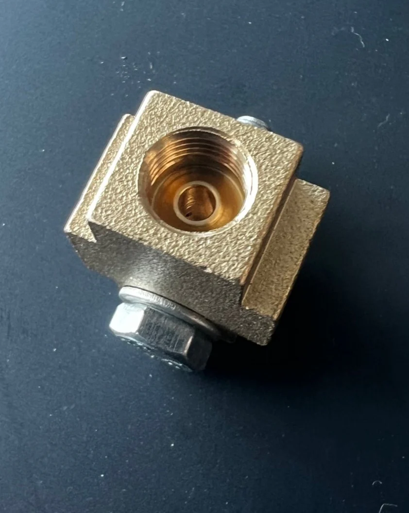 1x Hydraulic Brake Trailer Caravan Brass T Piece 3 Way Block. Suit 3/8" Nuts. - Image 3
